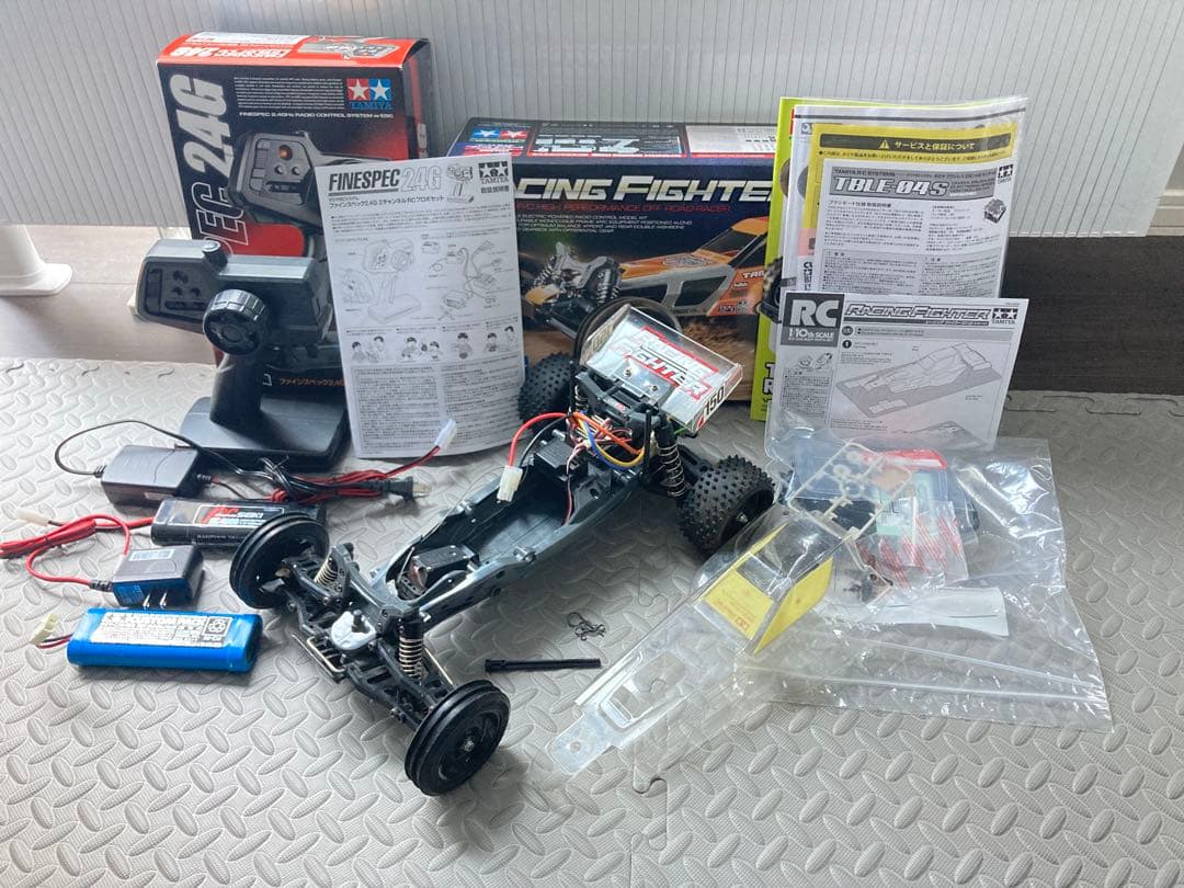 タミヤ　レーシングファイター　ラジコン　セット　未塗装品　DT-03