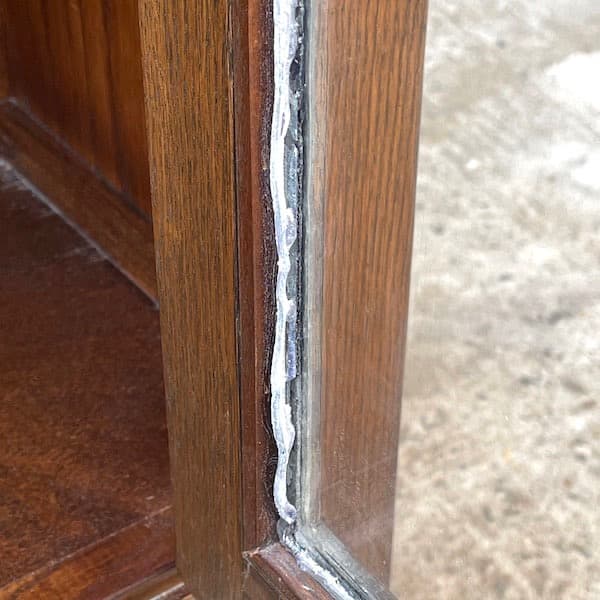 イギリスアンティーク　ガラスサイドボード　食器棚　無垢材　キャビネット　木良久