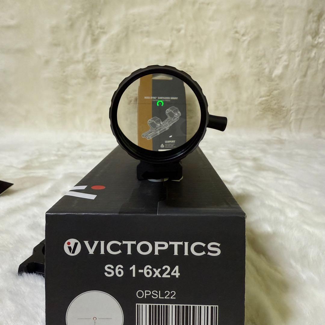 ライフルスコープ　LPVO 1-6×24mm 箱、付属品付き