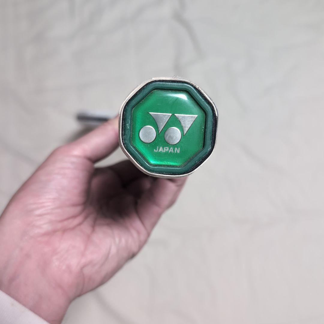 YONEX GEOBREAK70V 白 × 金 UL1