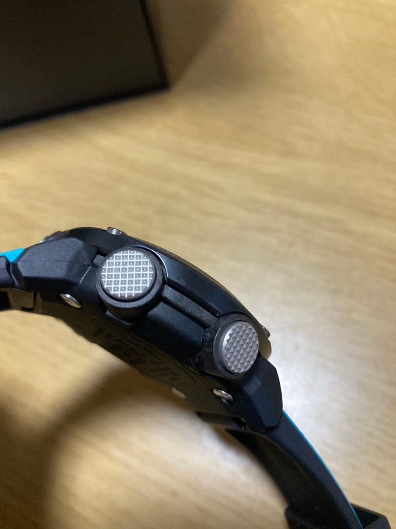 ☆稼動品☆CASIO☆美品　G-SHOCK デジタル腕時計 GA-2000 防水