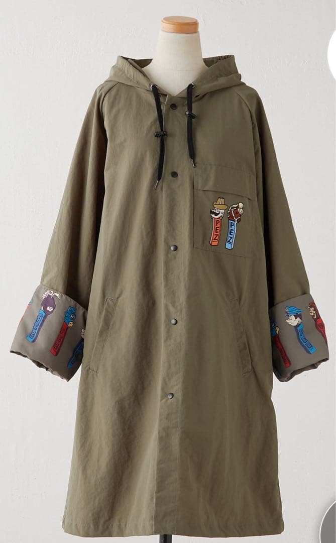 PEZキャラクター刺繍入りレインコート