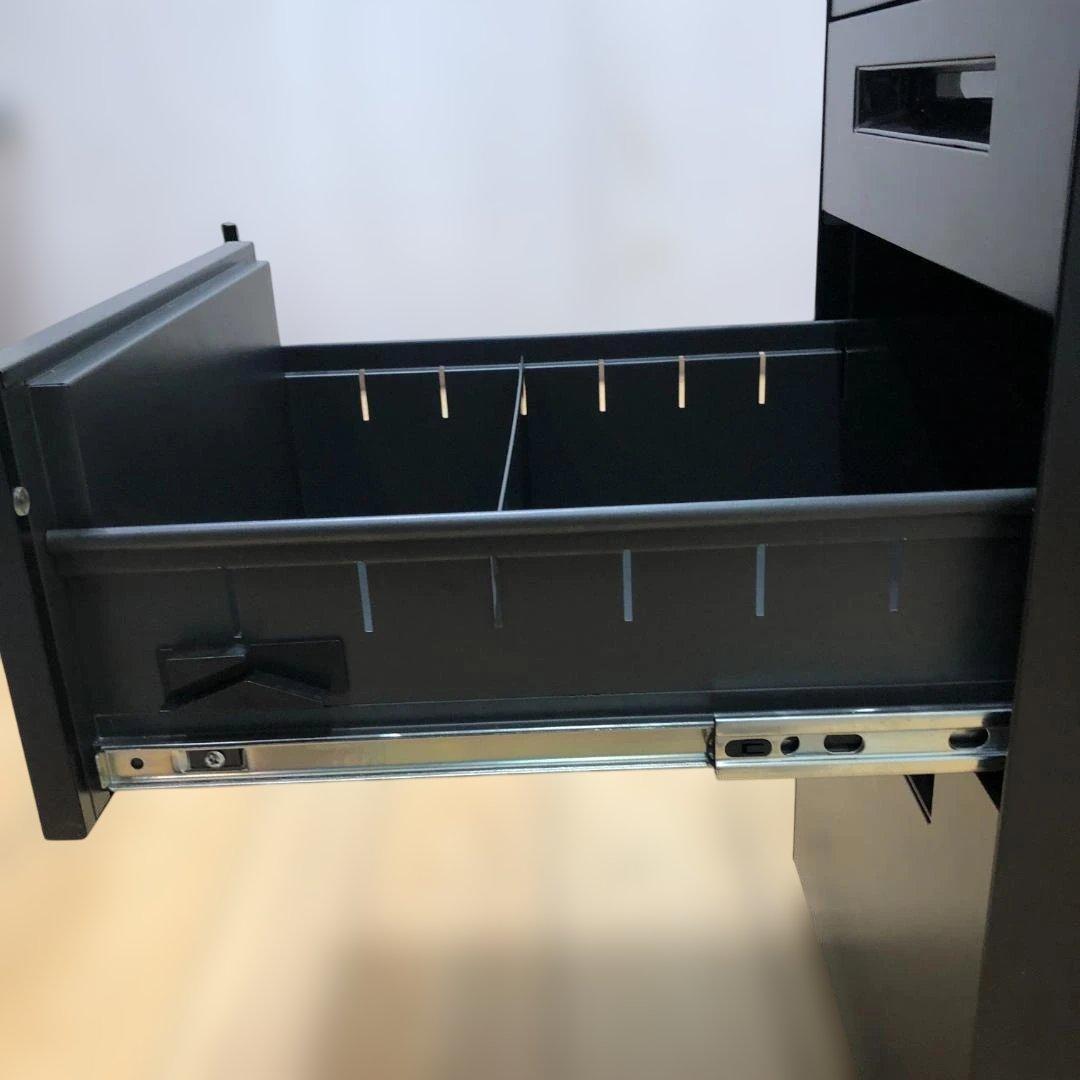 送料無料 【美品】NAIKI 鍵付きスチールワゴン 3段 　250720-5