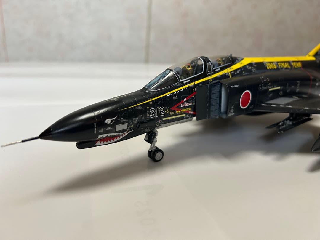 F-4EJ改 ファントム 1/48 プラモデル 完成品 ブラックパンサー