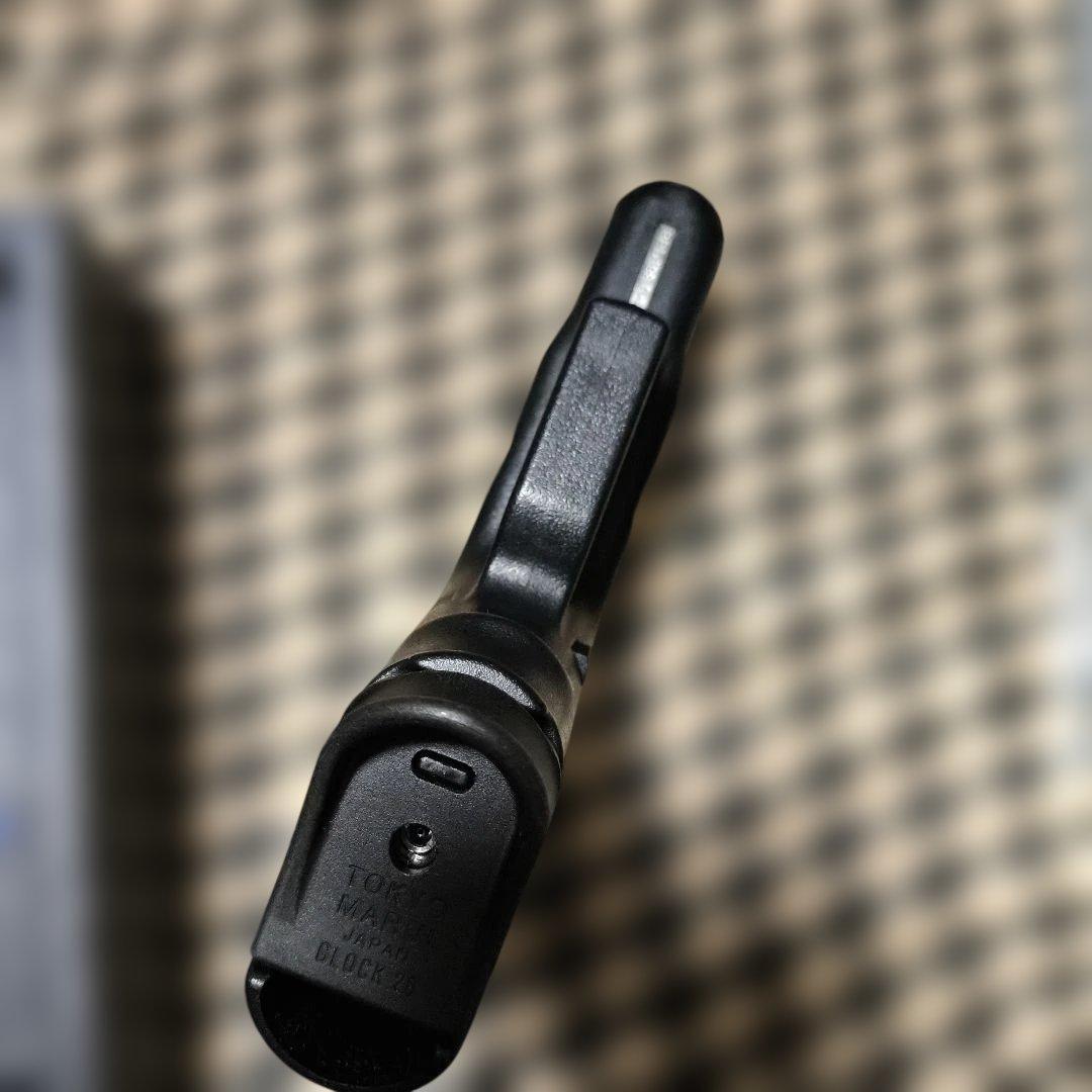 東京マルイ製　グロック26　ガスブローバック　予備マガジン一個セット