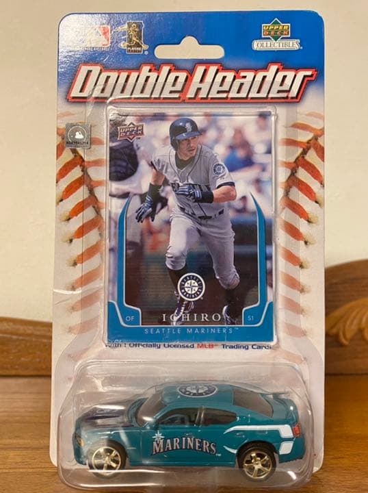 イチロー マリナーズ ✴︎レア✴︎ カード&ミニカー 未開封良品
