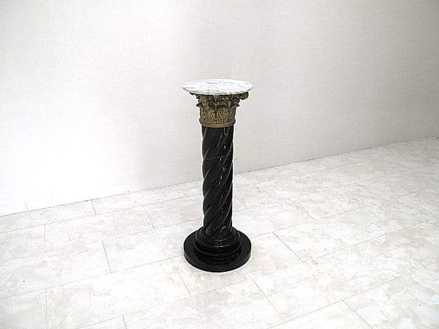 イタリア製 大理石コラム台 ブラックマーブル 螺旋柱 真鍮 ペデスタルスタンド