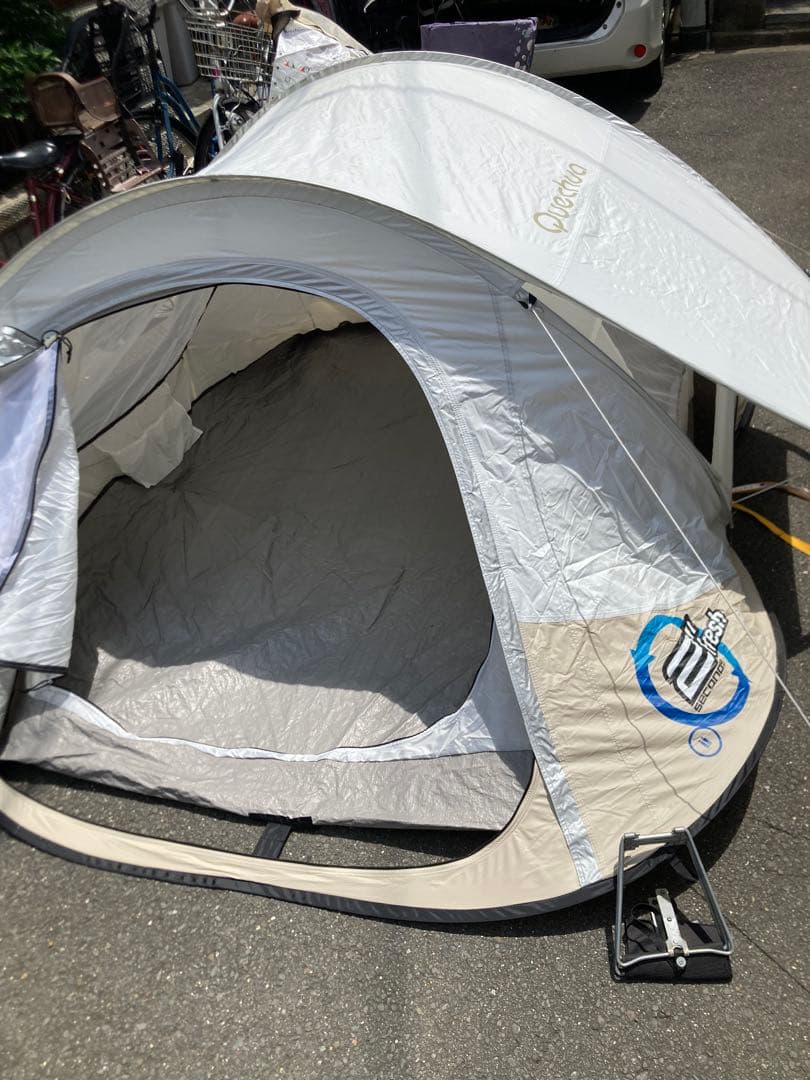 早い者勝ち　ケシュア2 seconds 2 ポップアップテントとコールマンチェア