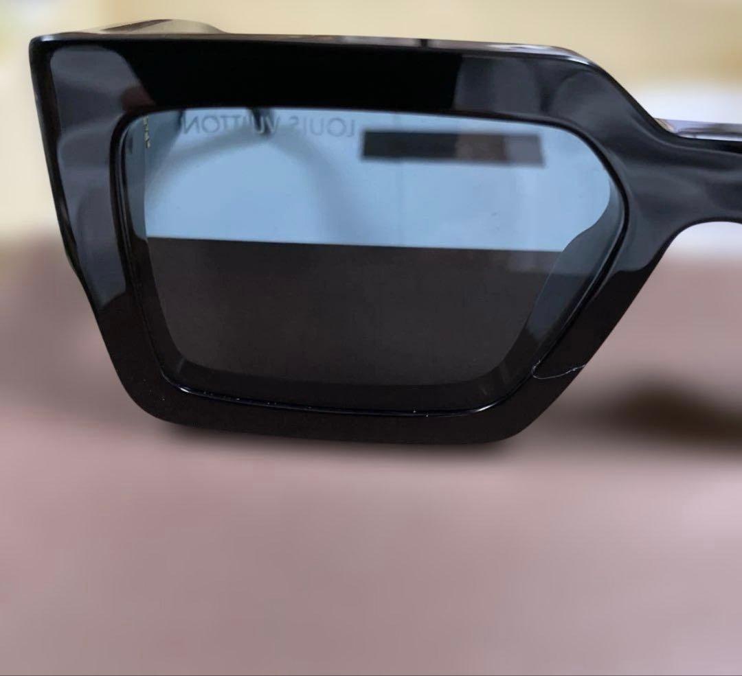 R*様 レア Louis Vuitton ブラック サングラス