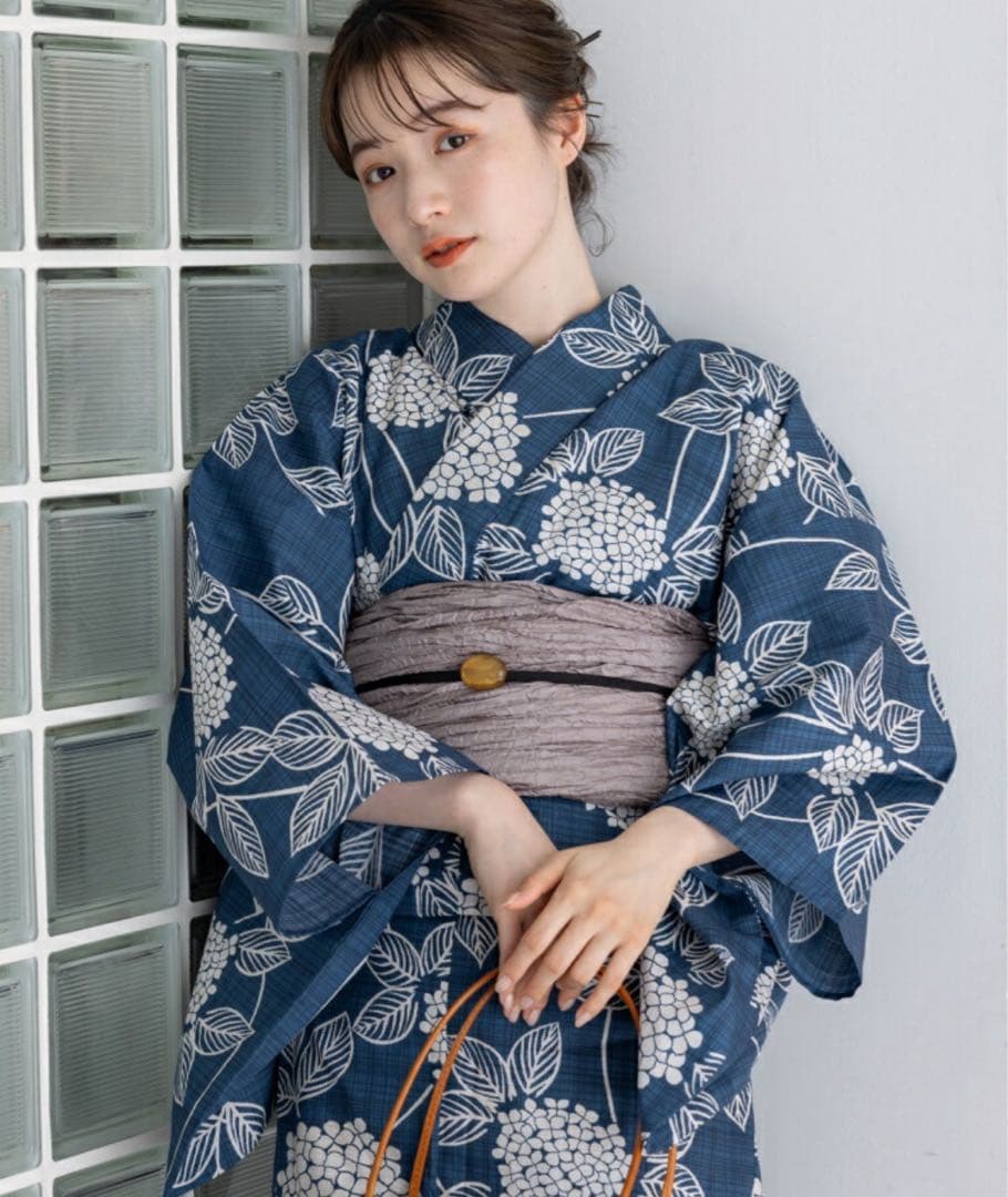 こだわり浴衣5点セット(浴衣/帯/下駄/腰紐/着付け冊子) 紫陽花　ネイビー