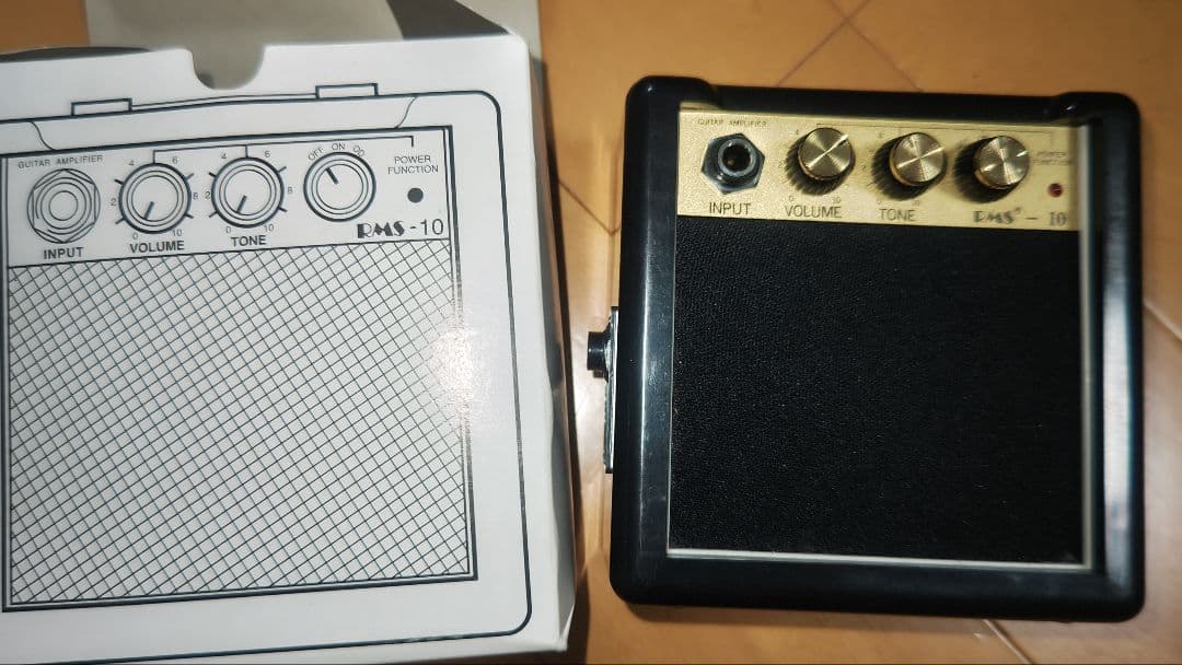 エレキギター 入門用 アンプ 弦多数つき セット