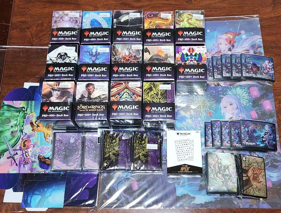 MTGプレイマットアソート(30点)+おまけサプライ(デッキケース・スリーブ等)