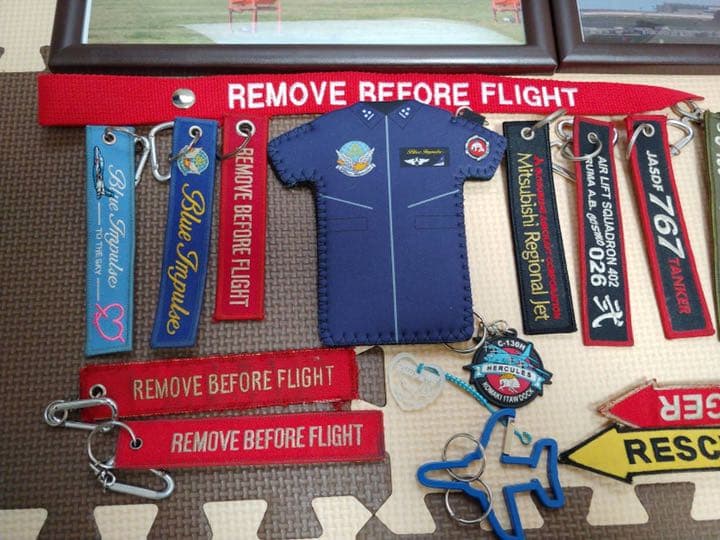 航空ファン必見!　パネル4枚+キーホルダー他25点セット売り