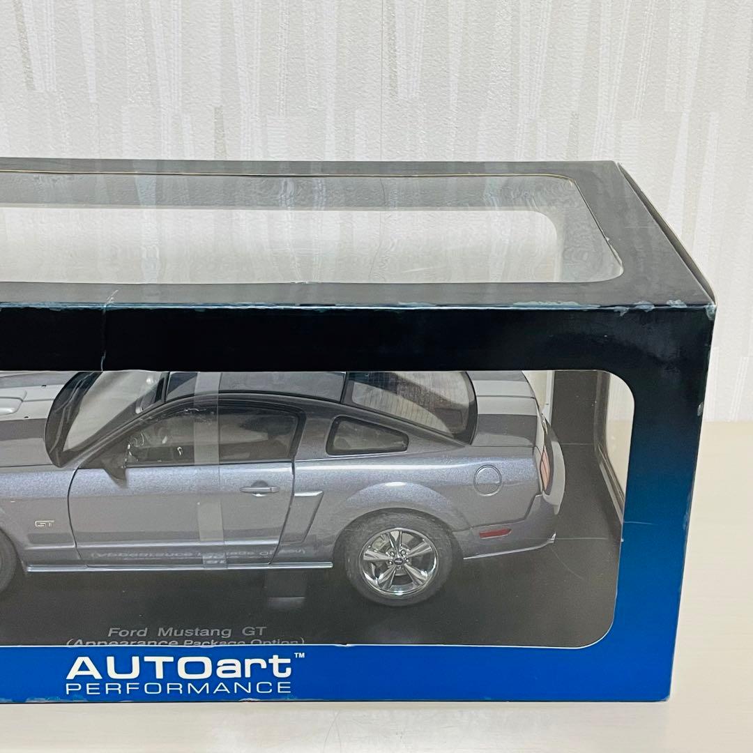 AUTOart 1/18 Ford Mustang GT 世界3000個限定