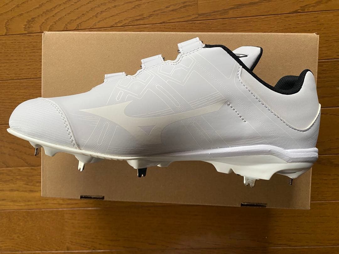 Mizuno 野球用ホワイト スパイク 28cm
