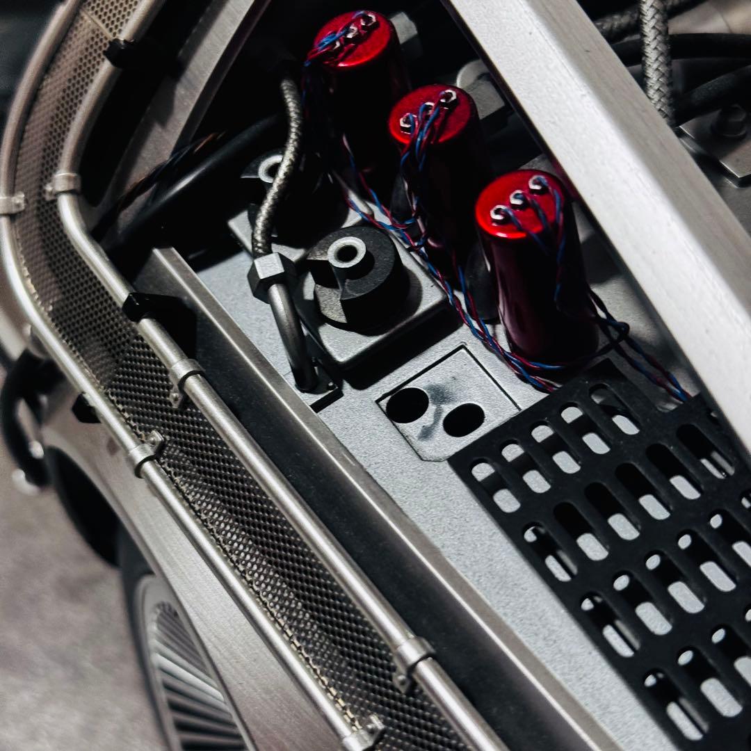 Hot Toys バックトゥザフューチャー Part1 デロリアン