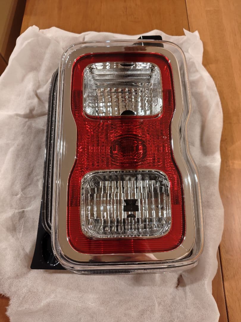 ハスラー　テールライト（右/運転席側）