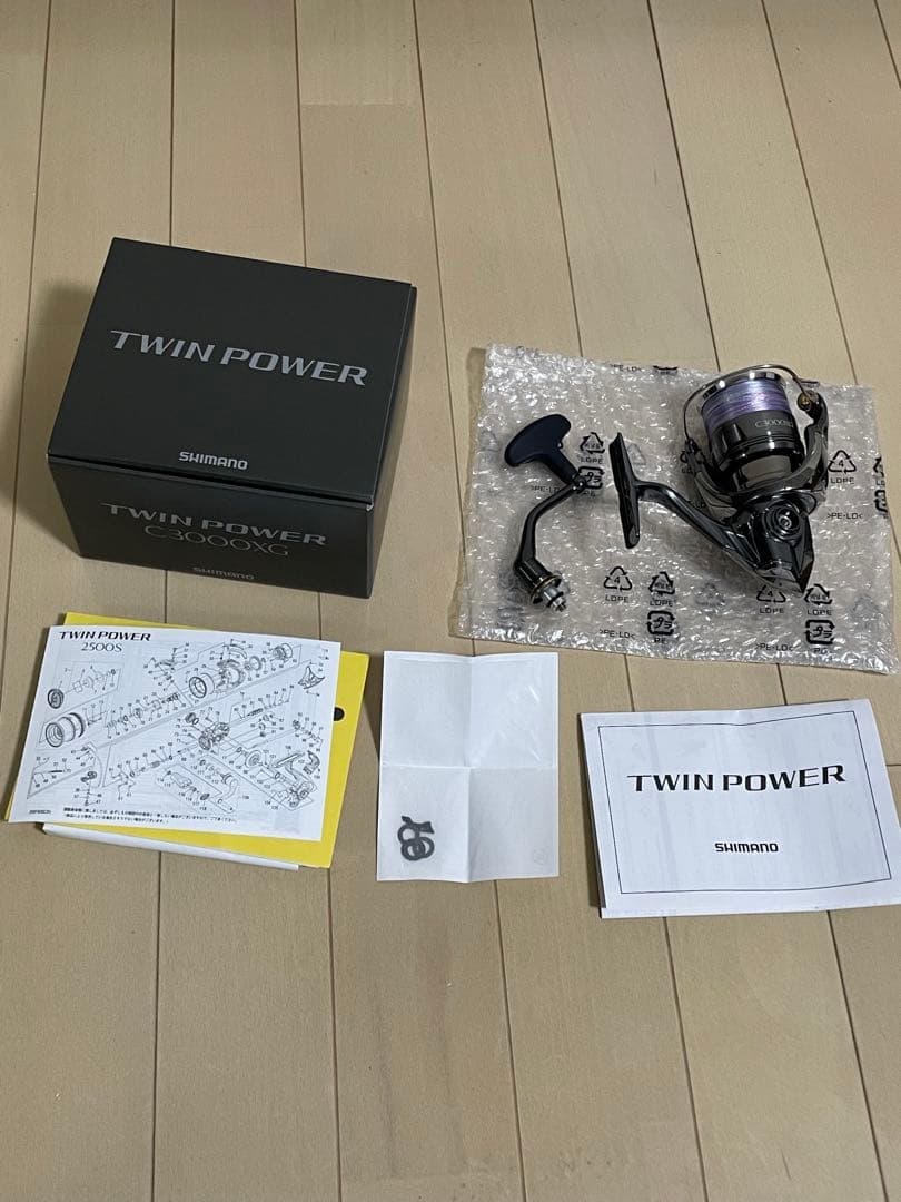 【１回使用】シマノ 24 ツインパワー C3000XGスピニングリール