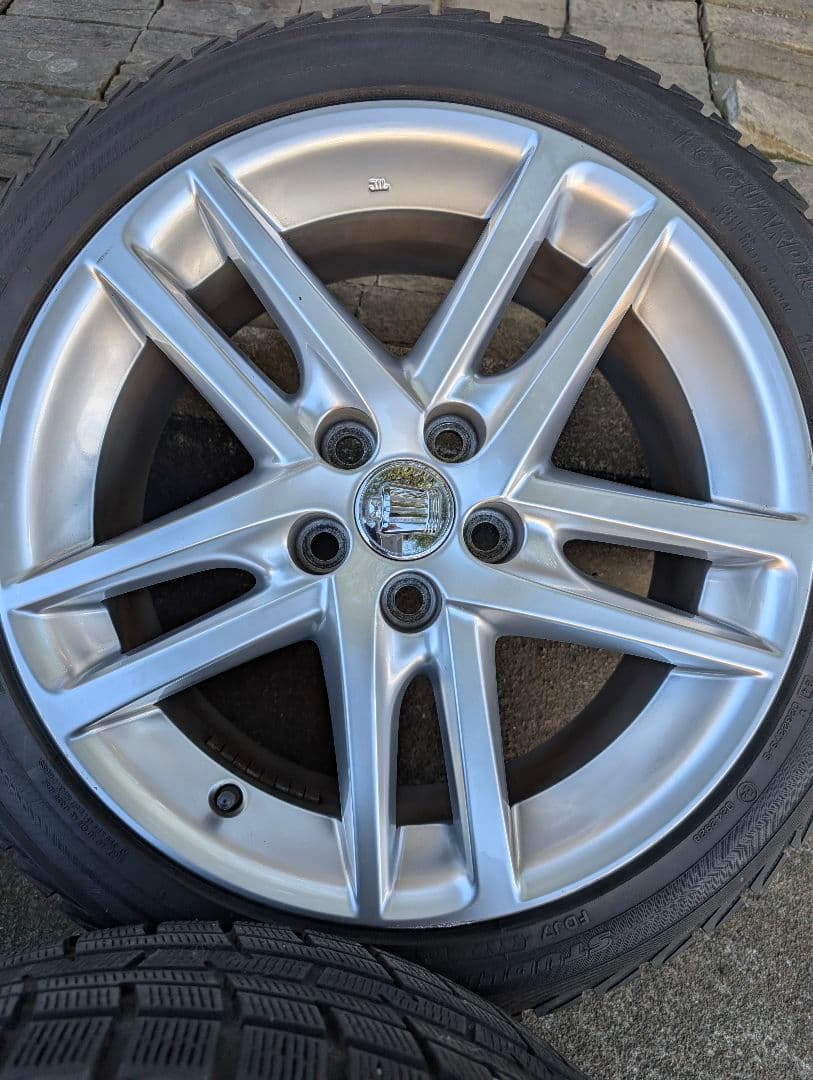 送料込み！　200系　クラウン　純正18インチ