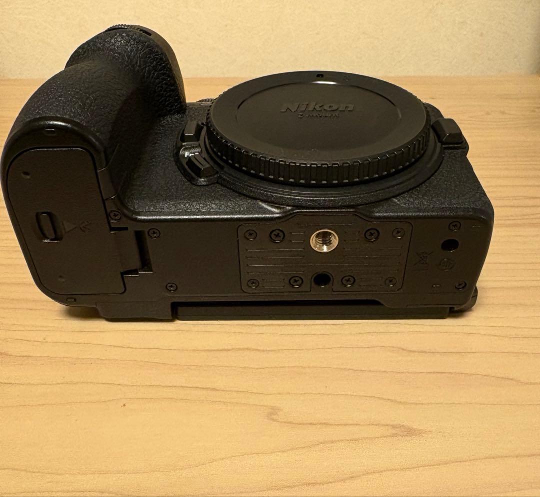 【極美品】ショット数206 Nikon z5ii ミラーレスカメラ