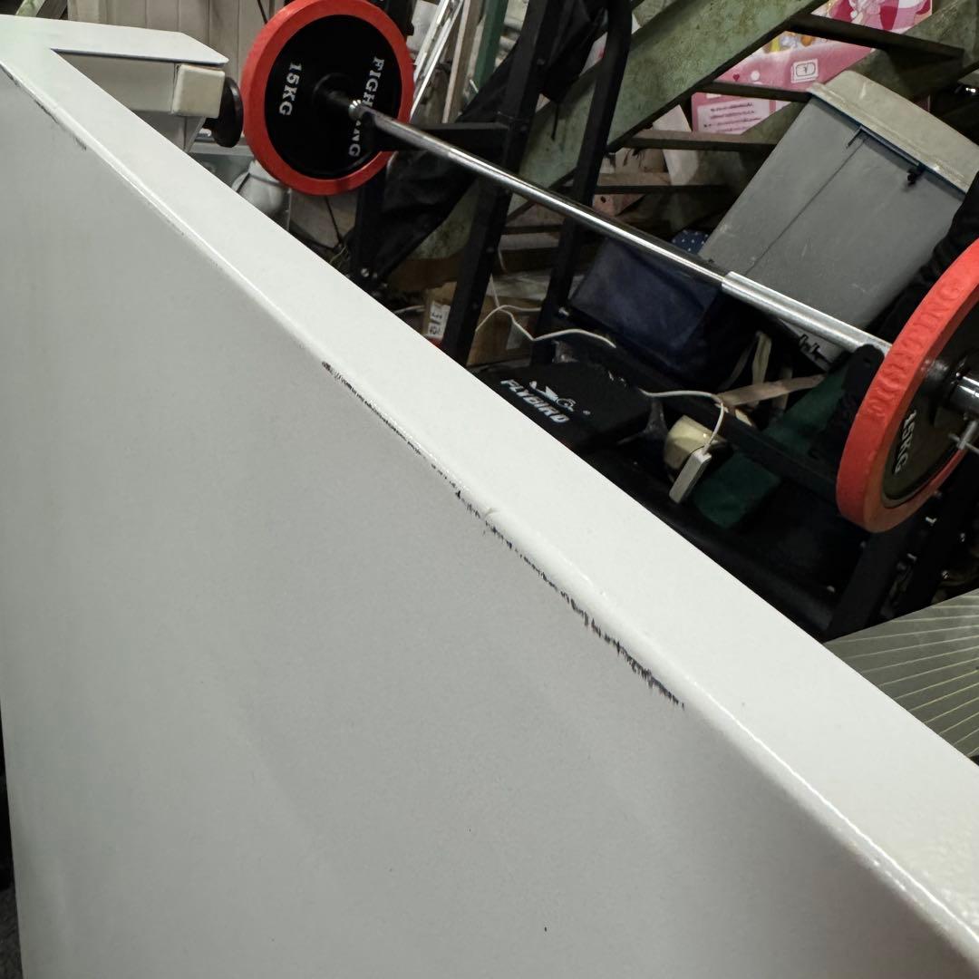 る*〜様 手動ラウンジチェア SHIFFON Jr-S ホワイト ステージ付き