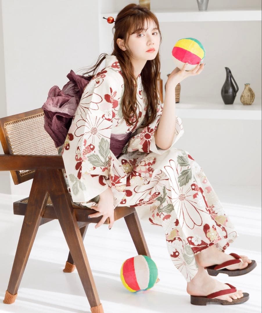 Dita 浴衣 京緋色の古典菊