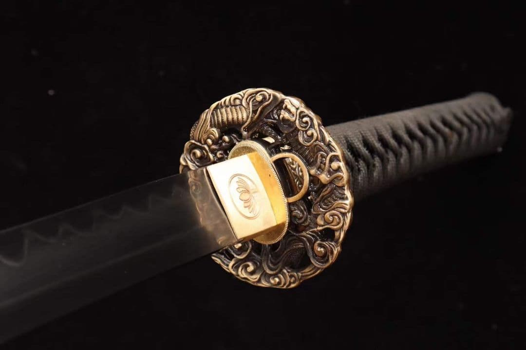 【武士一雲竜】武具　刀装具　日本刀　模造刀 居合刀