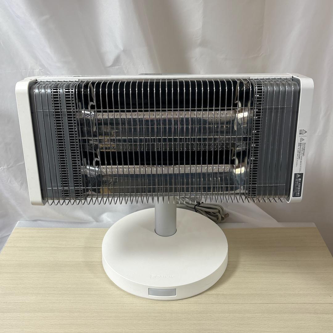 DAIKIN ダイキン ERFT11XS 遠赤外線暖房機 セラムヒート