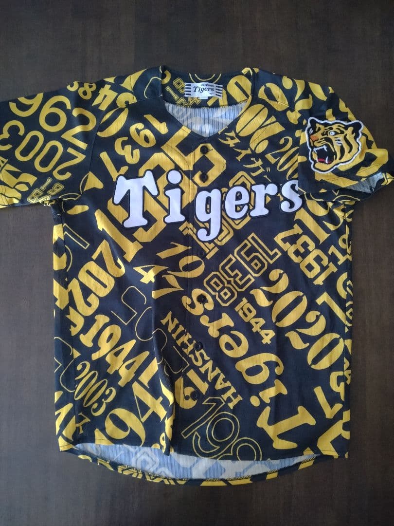 ☆プロフ内ユニホーム販売中☆ 阪神タイガースユニホーム デザインユニホーム