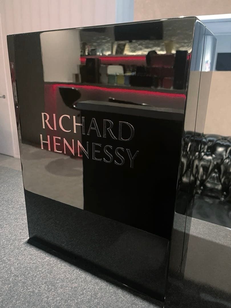 RICHARD HENNESSY 空箱 付属部品1点無