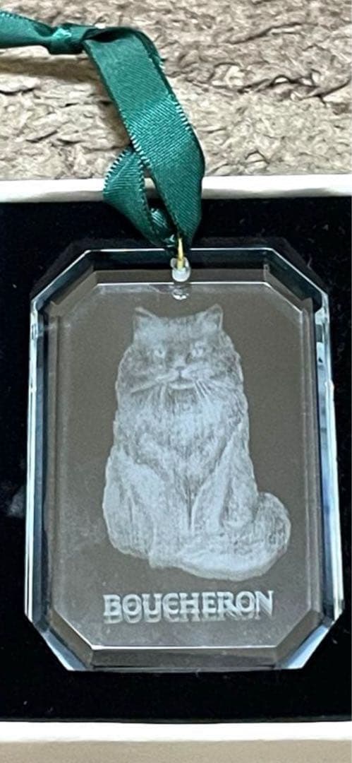 Boucheron 猫のクリスタルオーナメント