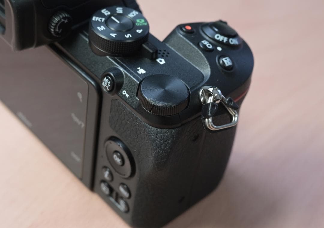 Nikon Z 50 ミラーレスカメラ　ボディ