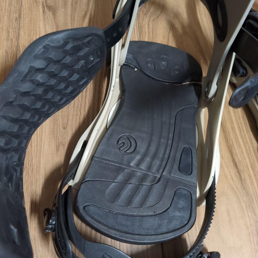 FLUX フラックス　バインディング 　DS SMサイズ　スノーボード