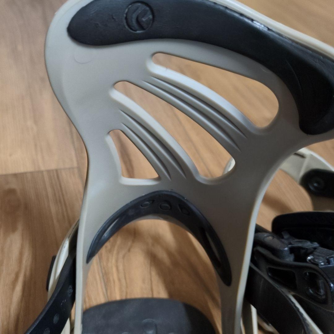 FLUX フラックス　バインディング 　DS SMサイズ　スノーボード