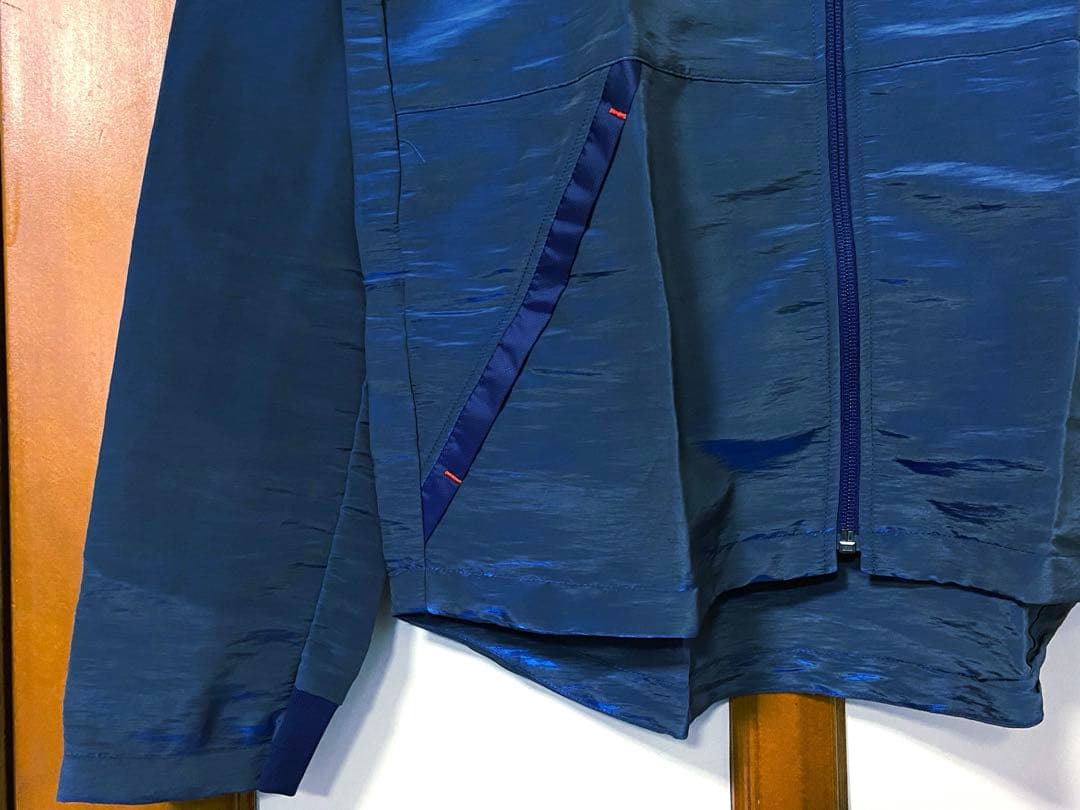 未使用 プーマ ジュビロ磐田 薄手 ナイロンジャケット ウィンドブレーカー M