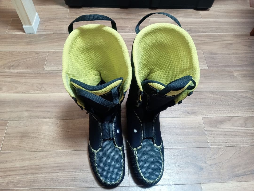 Tecnica Zero G Tour Pro スキーブーツ フレックス130