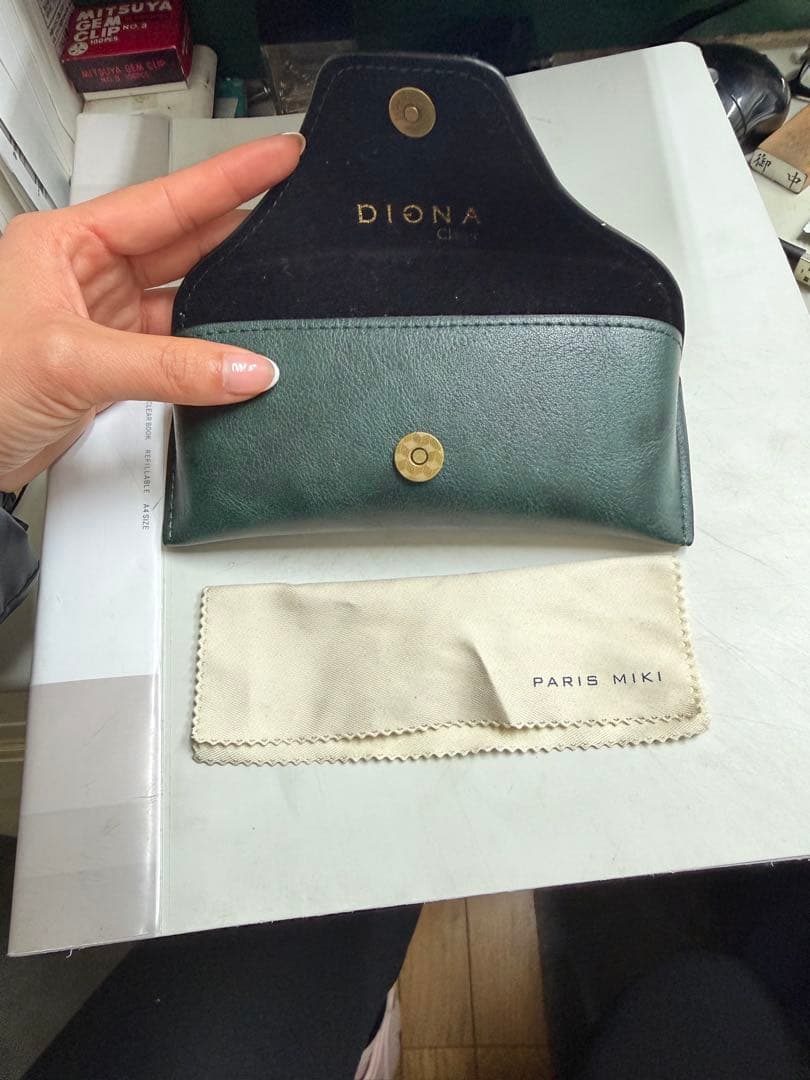 DIONA グリーンレザー メガネケース