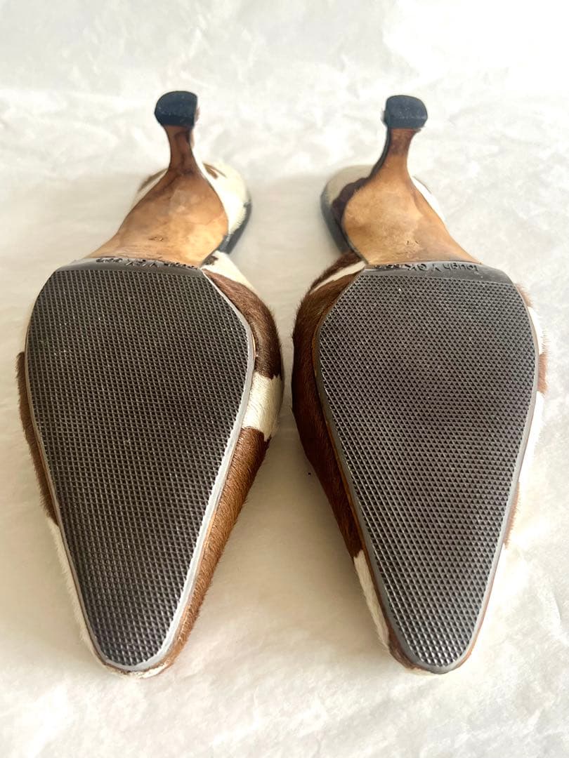 MANOLO BLAHNIK　アニマルハラコミュール　ポインテッドトゥ　37