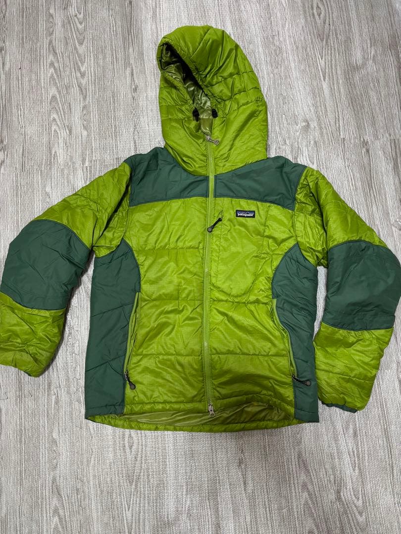 patagonia フード付きダウンジャケット S グリーン