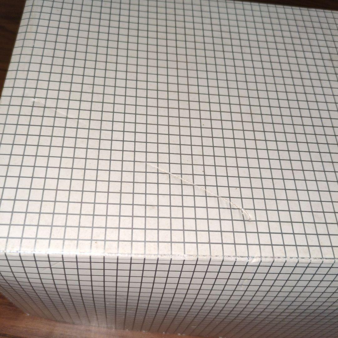 金属製　金色　虎　彫刻　皇貴 工芸品　置物