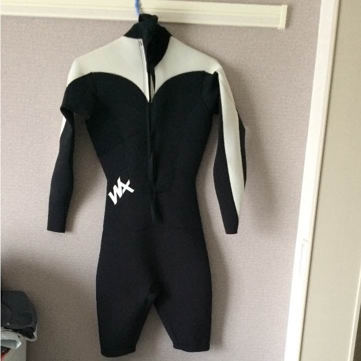 秋〜ウエットスーツMサイズ
