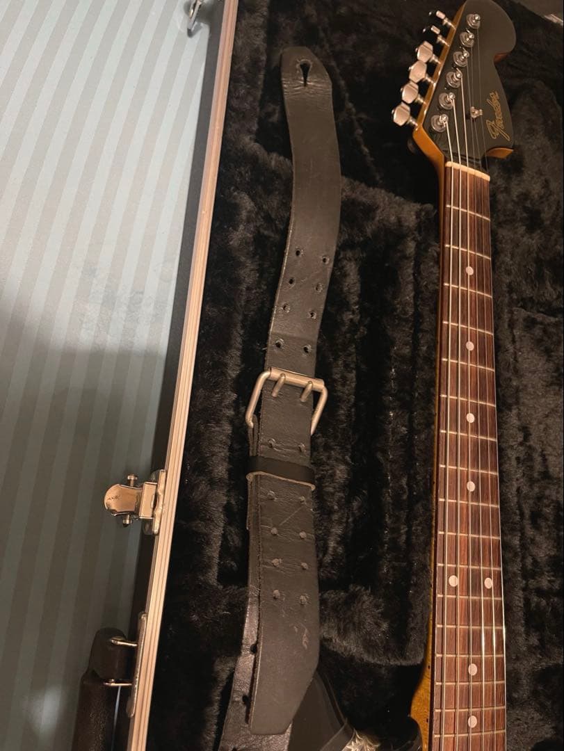 世界限定30本 Fender JAPAN MG69 HYDEモデル 極美品 送込