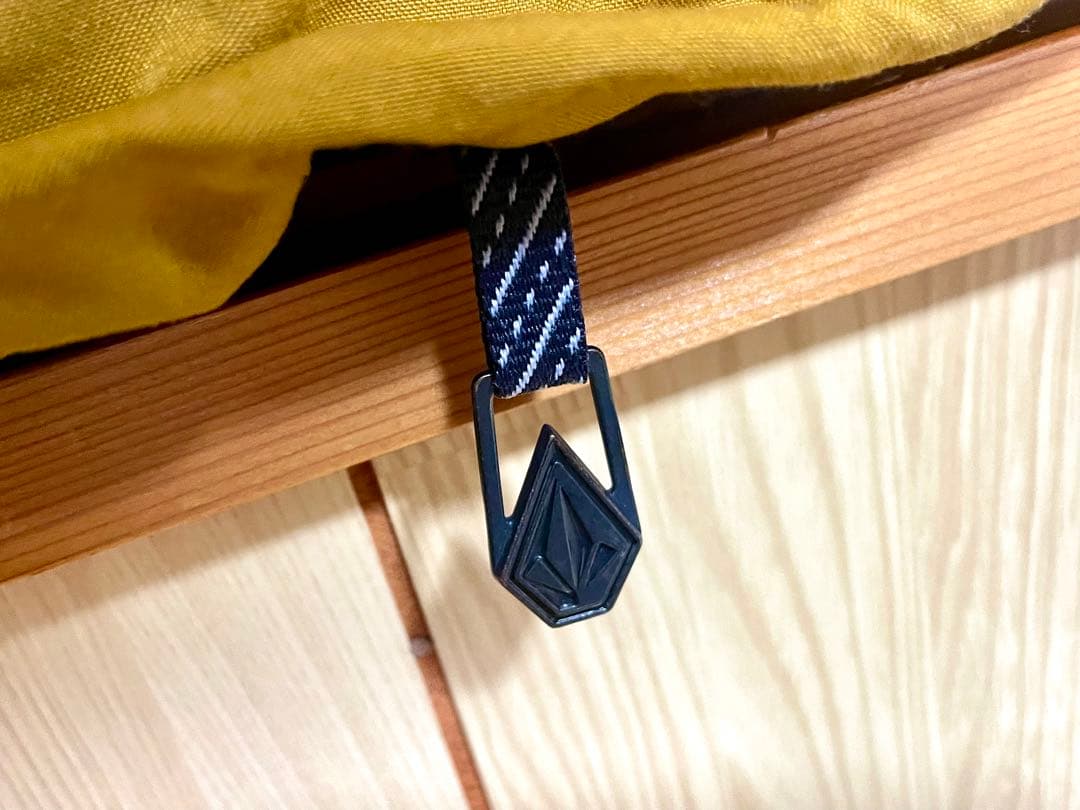 美品⭐︎VOLCOMスノーボードウェアM