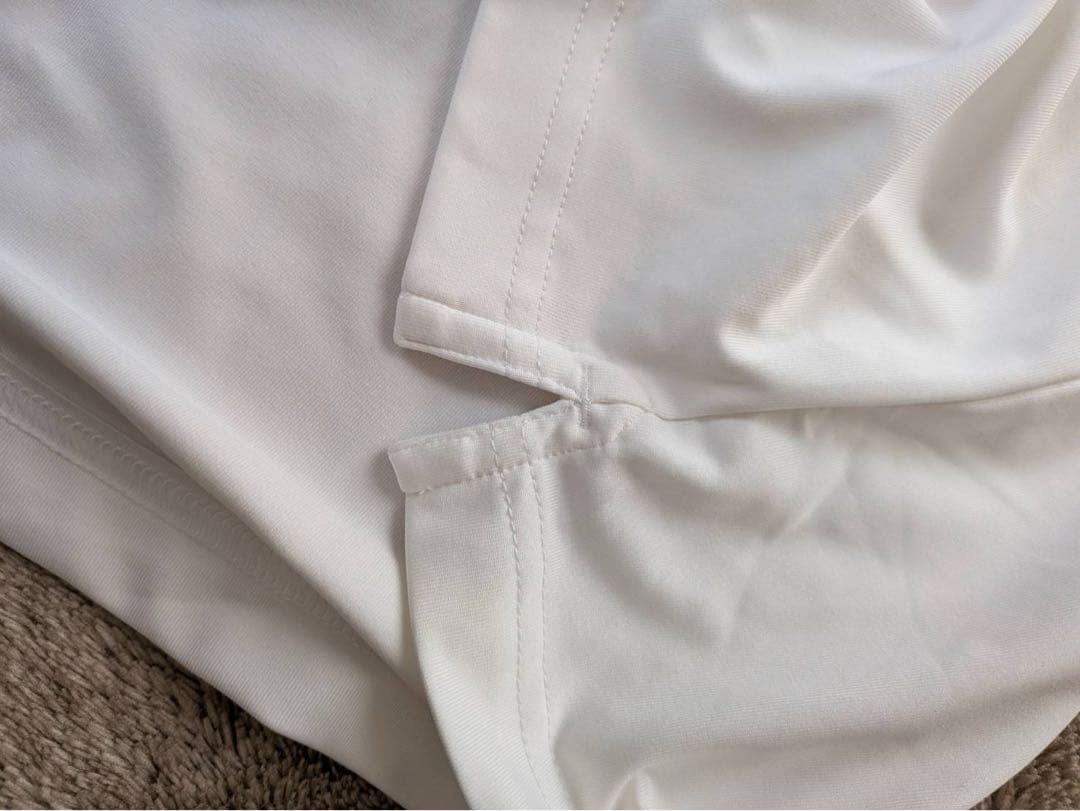 アンダーアーマー ゴルフウェア 長袖シャツ　新品　タグ付き　メンズ　白