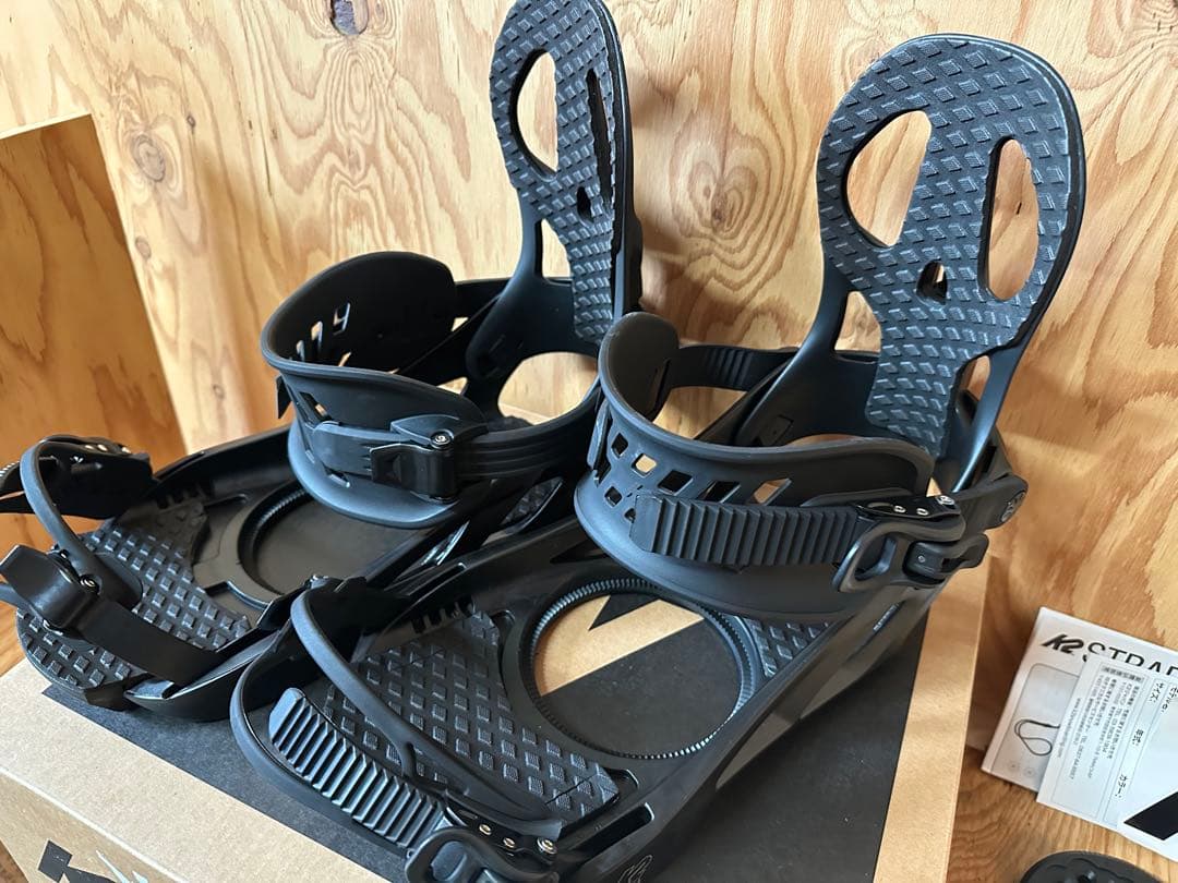スノーボードビンディング　ブラック