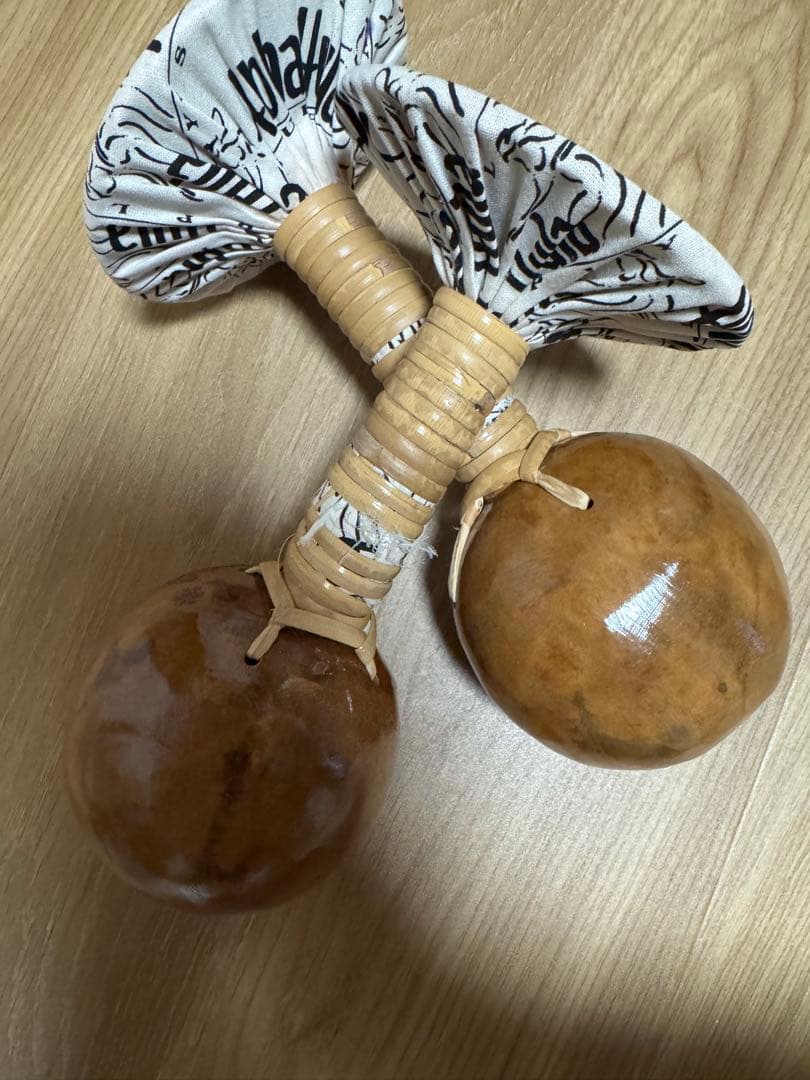 フラダンス用楽器　ウリウリ