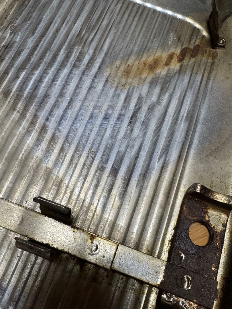 ハーレー　ショベルヘッド　FLH シート下　フレームカバー