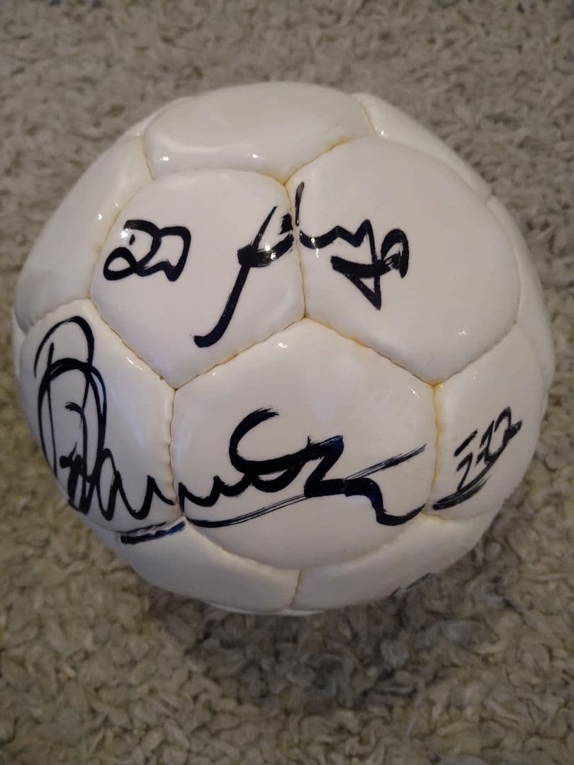 ラモス瑠偉　直筆サインボール　2001年