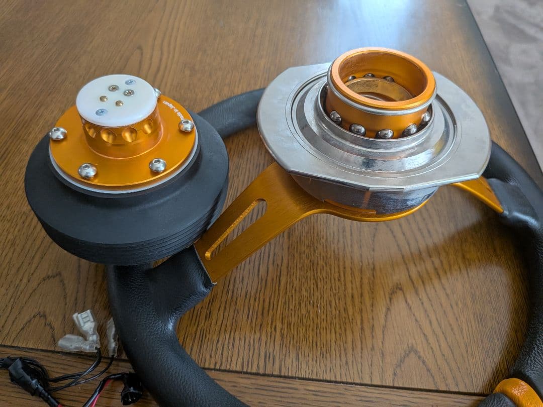 momoステアリング　クイックリリースセット