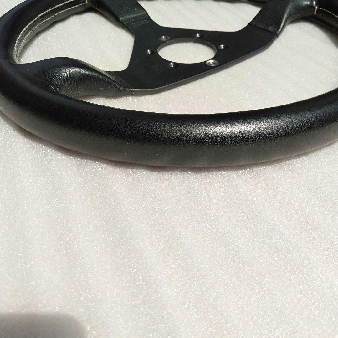 momoステアリング V35 KBA70068（ハンドル）